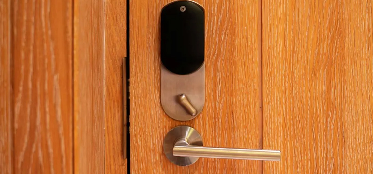 Automatic Locking Door Knob El Cajon